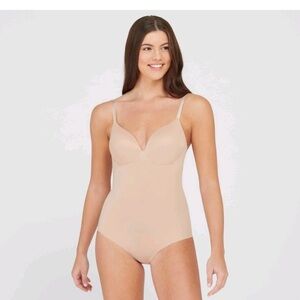 Assets by Spanx Nude Shapewear Bodysuit